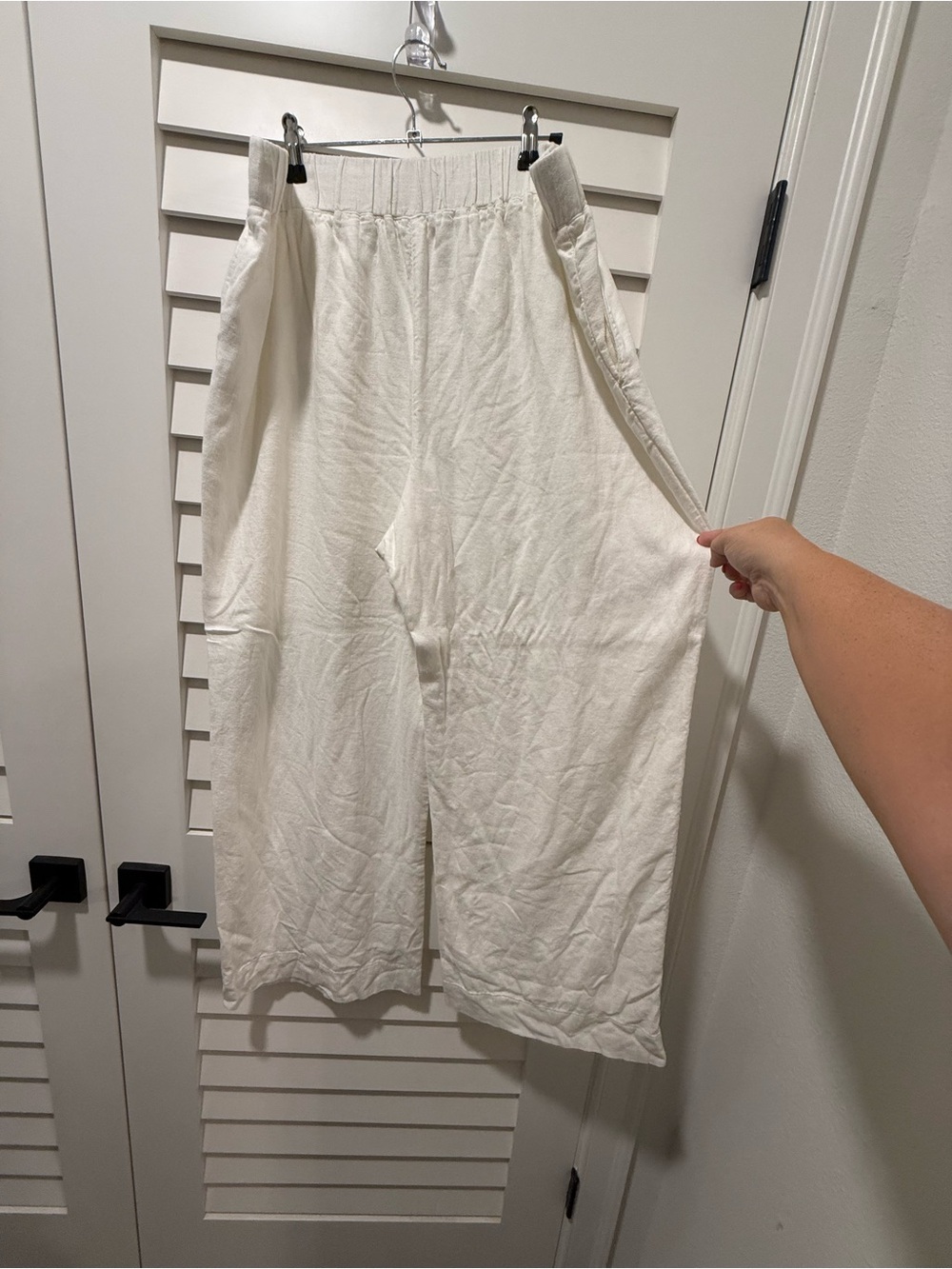 Abercrombie & Fitch Soft Cream Wide-Leg Pants
